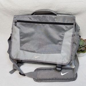 nike golf messenger bag